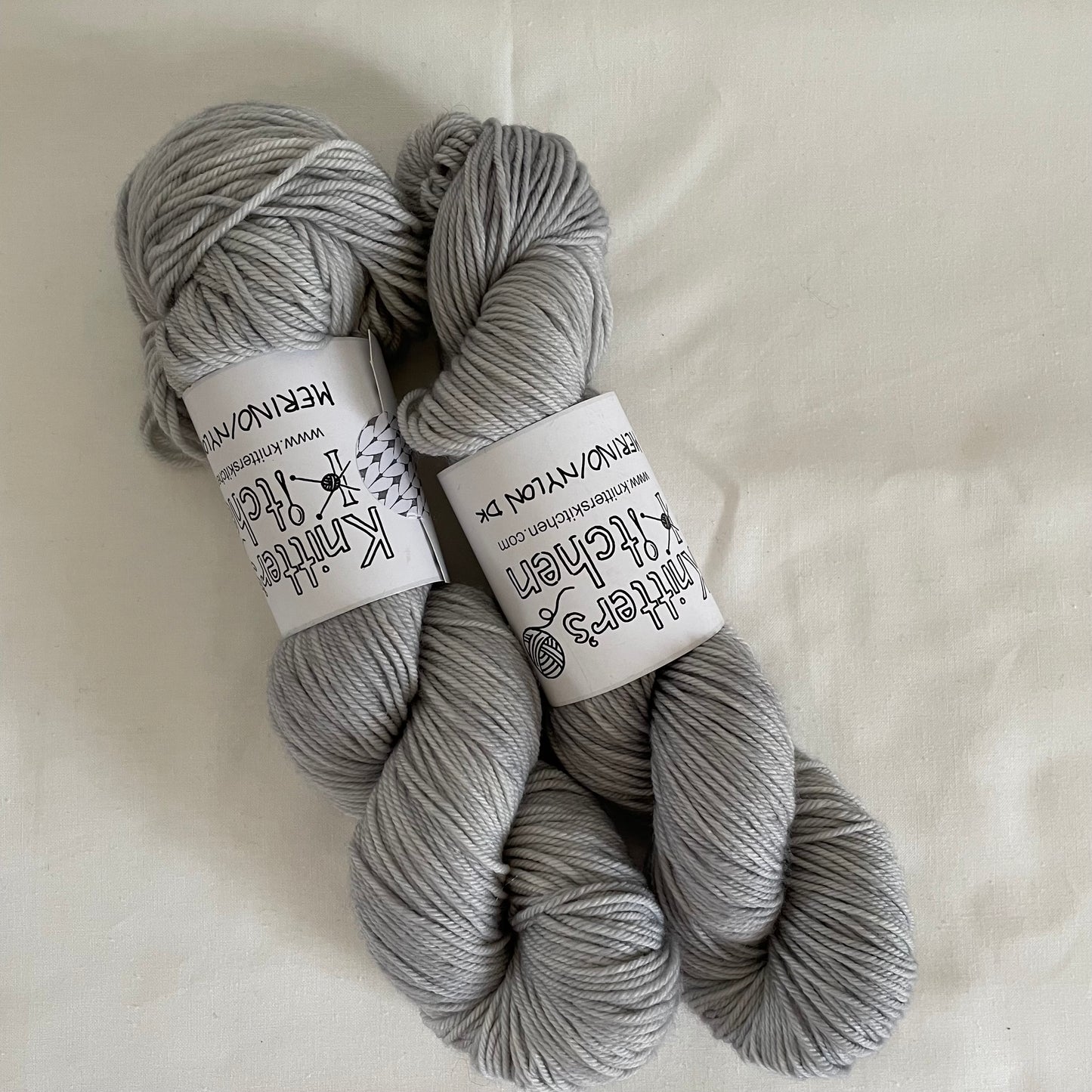 Merino/Nylon DK - Pale